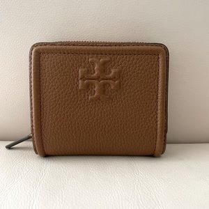 Tory Burch wallet in textured leather
